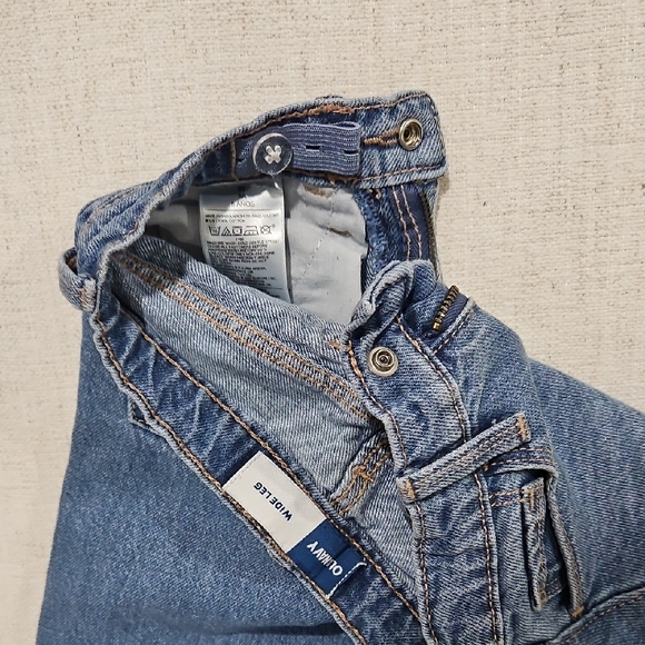 Wide leg Blue Distressed Denim Jeans - Picture 6 of 6